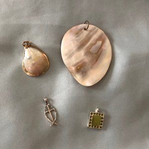 💎 Lot of assorted pendants w/ real shells!